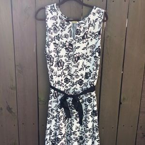 Haani Floral Print Mid-Length Sunday Dress (2X)